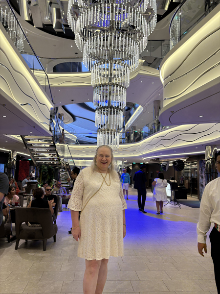 voy-2025-08/voy-2025-08-01-boutiques.jpg