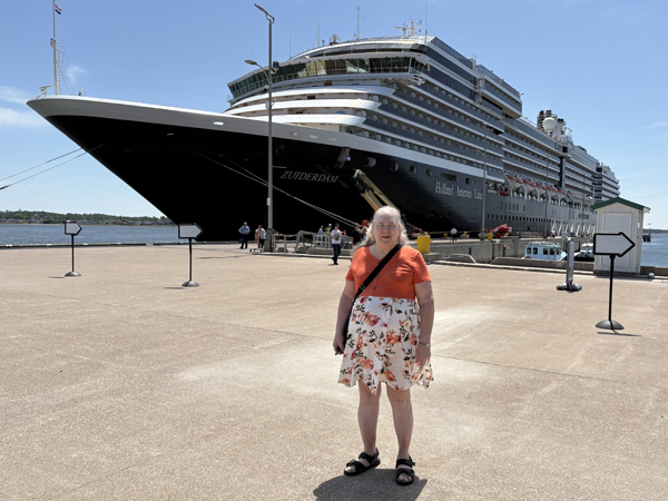 voy-2025-06-zuiderdam-helene.jpg